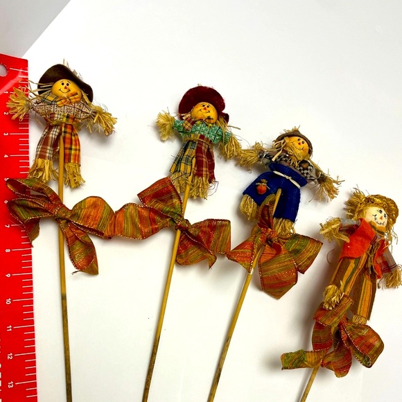 ♥️ FREE with any purchase 🙏🏽 Scarecrows Picks Set of 4 Fall Harvest - Picture 10 of 14